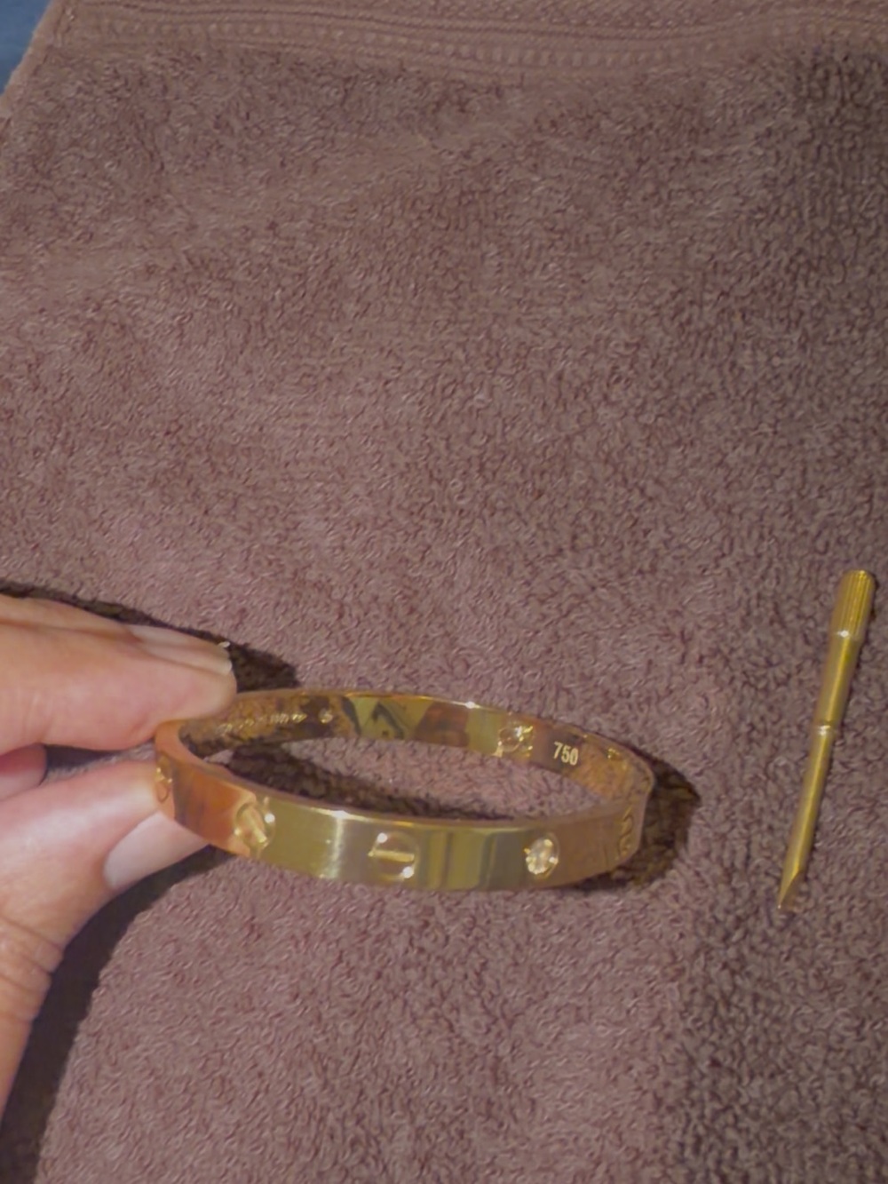 Gold Tone Women’s Bangle Bracelet fashion inspired